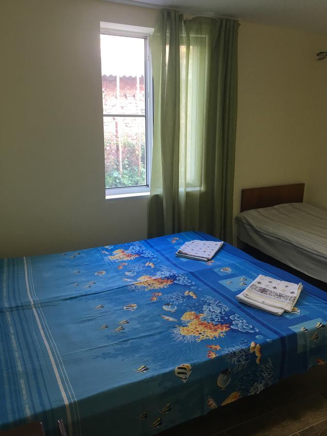 Guest House Mushmula New Athos ภายนอก รูปภาพ